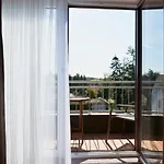 Schneider 4*