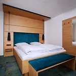 Schneider Apartahotel