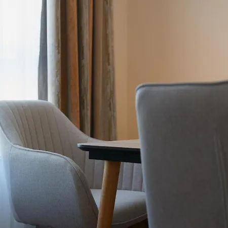 Schneider Hotel & Apartments Allersberg 4* الرسبرغ