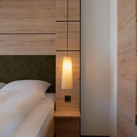 Schneider Hotel & Apartments Allersberg شقة فندقية 4*