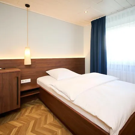 Aparthotel Schneider & 4*