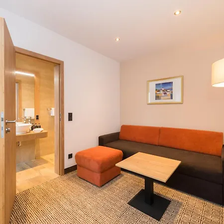Aparthotel Schneider & 4*