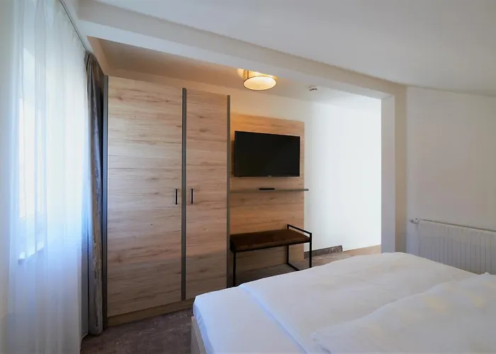 Schneider 4*
